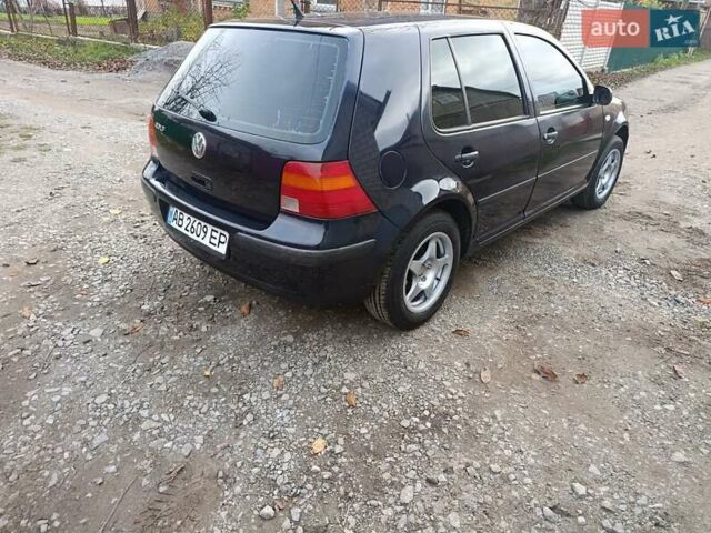 Синий Фольксваген Гольф, объемом двигателя 1.4 л и пробегом 350 тыс. км за 2950 $, фото 10 на Automoto.ua