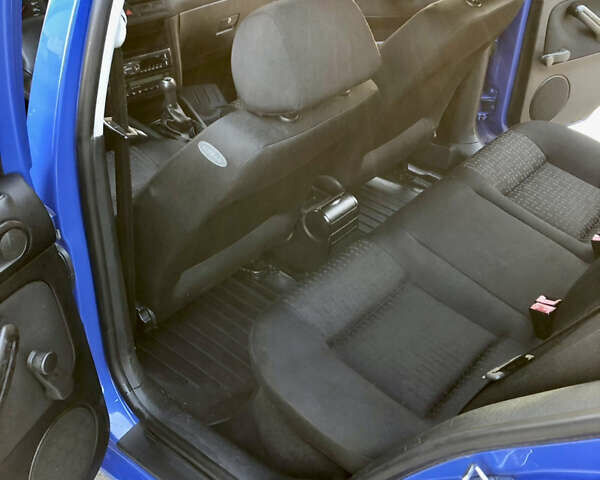 Синий Фольксваген Гольф, объемом двигателя 1.39 л и пробегом 274 тыс. км за 3850 $, фото 12 на Automoto.ua