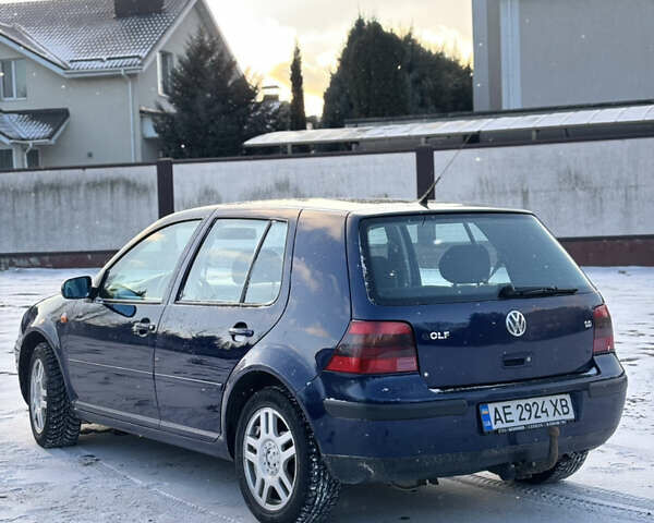 Синий Фольксваген Гольф, объемом двигателя 1.6 л и пробегом 215 тыс. км за 4500 $, фото 5 на Automoto.ua