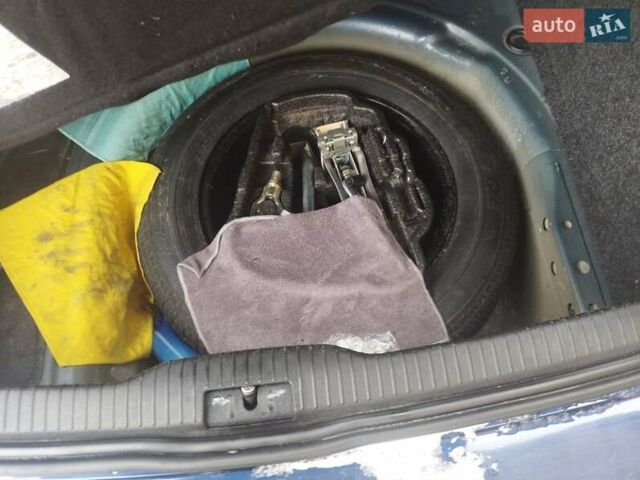 Синій Фольксваген Гольф, об'ємом двигуна 1.39 л та пробігом 281 тис. км за 3800 $, фото 5 на Automoto.ua