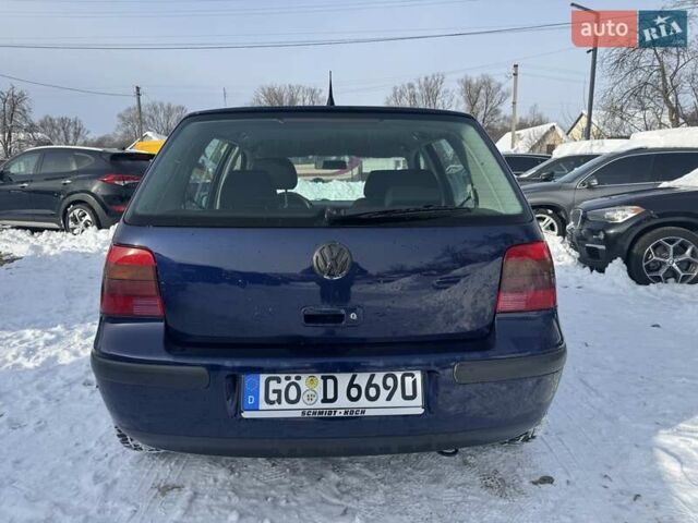 Синий Фольксваген Гольф, объемом двигателя 1.6 л и пробегом 278 тыс. км за 4400 $, фото 4 на Automoto.ua