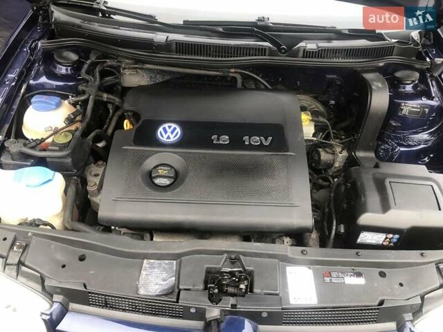 Синий Фольксваген Гольф, объемом двигателя 1.6 л и пробегом 233 тыс. км за 4550 $, фото 20 на Automoto.ua
