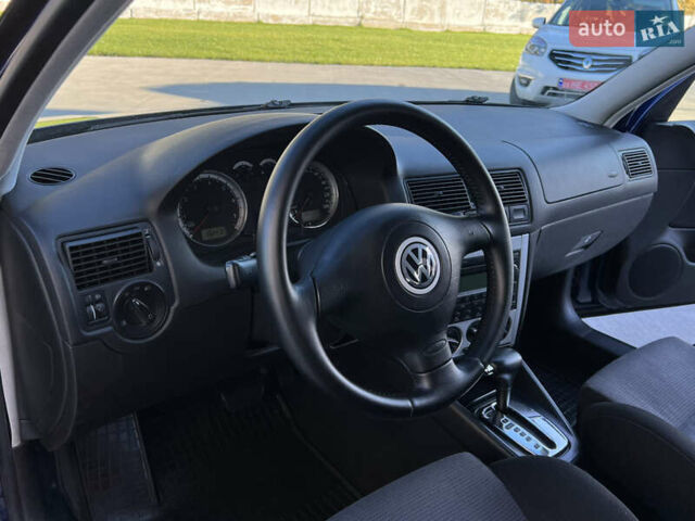 Синий Фольксваген Гольф, объемом двигателя 1.6 л и пробегом 284 тыс. км за 5350 $, фото 35 на Automoto.ua