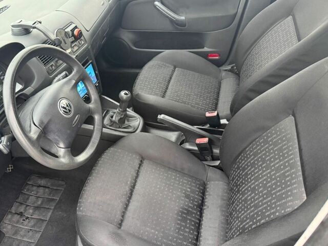 Синій Фольксваген Гольф, об'ємом двигуна 1.6 л та пробігом 270 тис. км за 4900 $, фото 2 на Automoto.ua