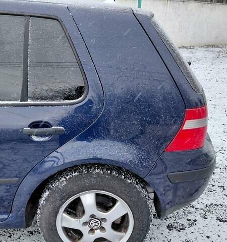 Синий Фольксваген Гольф, объемом двигателя 1.6 л и пробегом 259 тыс. км за 4000 $, фото 9 на Automoto.ua