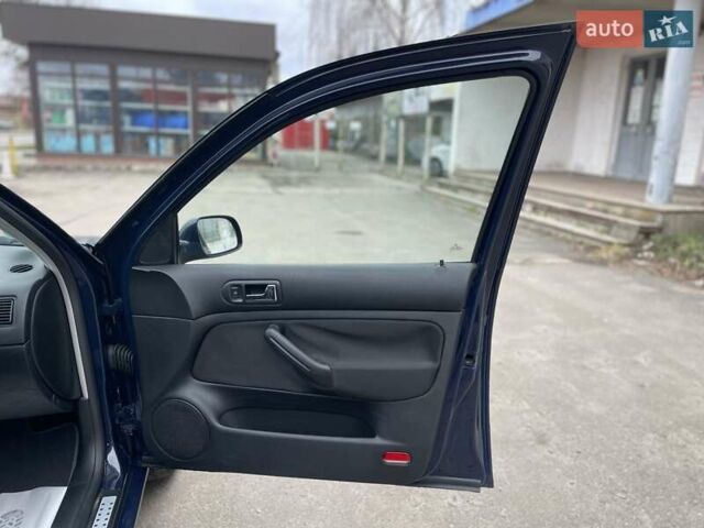 Синий Фольксваген Гольф, объемом двигателя 1.39 л и пробегом 220 тыс. км за 5150 $, фото 34 на Automoto.ua