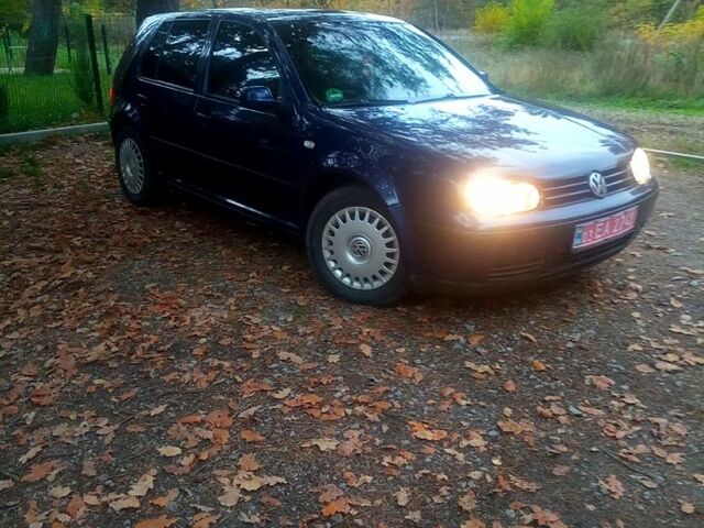 Синий Фольксваген Гольф, объемом двигателя 1.4 л и пробегом 195 тыс. км за 4500 $, фото 1 на Automoto.ua