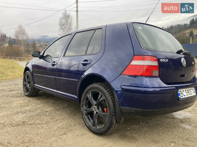 Синий Фольксваген Гольф, объемом двигателя 1.6 л и пробегом 250 тыс. км за 3500 $, фото 2 на Automoto.ua