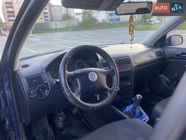 Синий Фольксваген Гольф, объемом двигателя 1.39 л и пробегом 241 тыс. км за 3900 $, фото 18 на Automoto.ua
