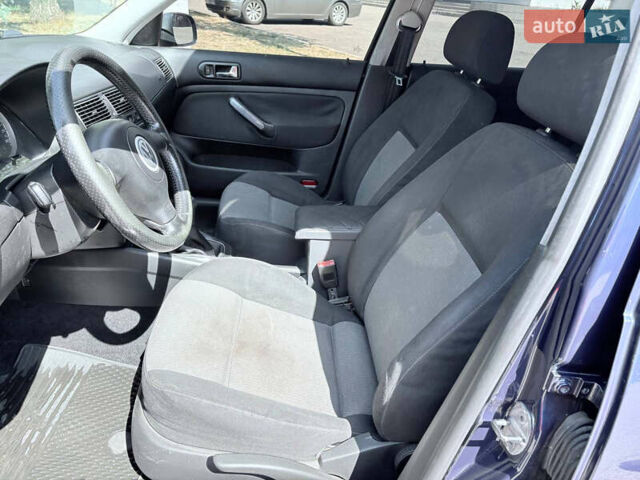 Синій Фольксваген Гольф, об'ємом двигуна 1.39 л та пробігом 232 тис. км за 4700 $, фото 7 на Automoto.ua