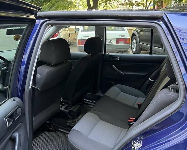 Синій Фольксваген Гольф, об'ємом двигуна 1.6 л та пробігом 179 тис. км за 4700 $, фото 9 на Automoto.ua