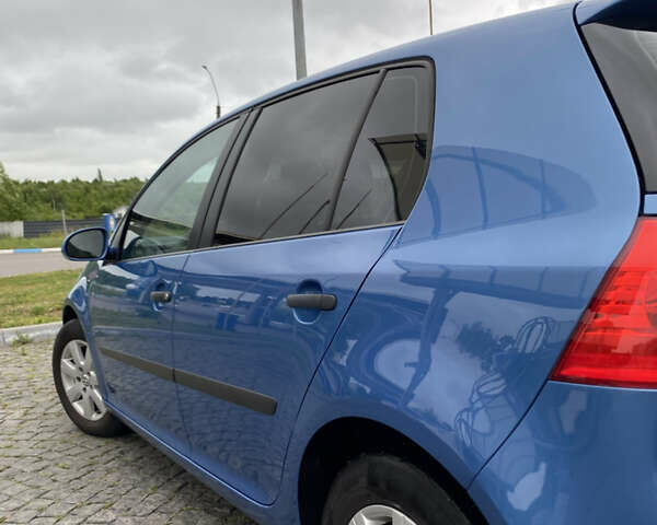 Синий Фольксваген Гольф, объемом двигателя 1.6 л и пробегом 178 тыс. км за 4900 $, фото 5 на Automoto.ua