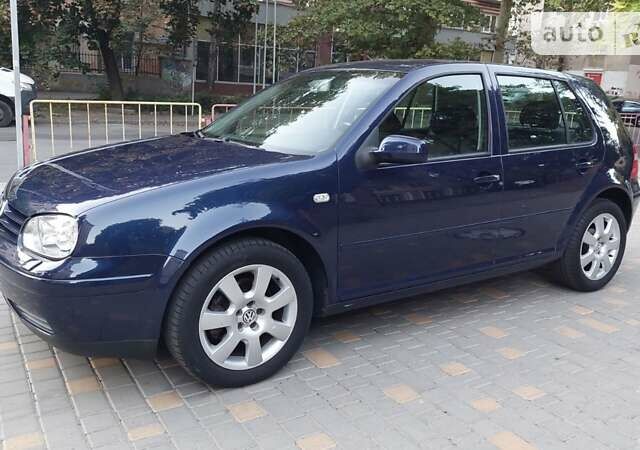 Синий Фольксваген Гольф, объемом двигателя 1.6 л и пробегом 167 тыс. км за 5777 $, фото 26 на Automoto.ua