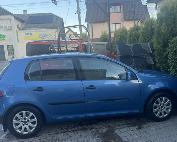 Синий Фольксваген Гольф, объемом двигателя 1.6 л и пробегом 210 тыс. км за 5099 $, фото 4 на Automoto.ua