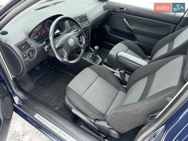 Синий Фольксваген Гольф, объемом двигателя 1.6 л и пробегом 182 тыс. км за 4999 $, фото 12 на Automoto.ua