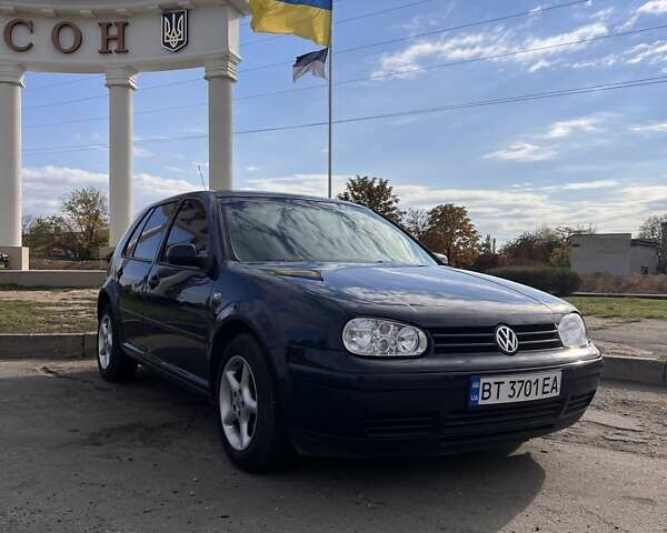 Синій Фольксваген Гольф, об'ємом двигуна 1.6 л та пробігом 257 тис. км за 4999 $, фото 2 на Automoto.ua
