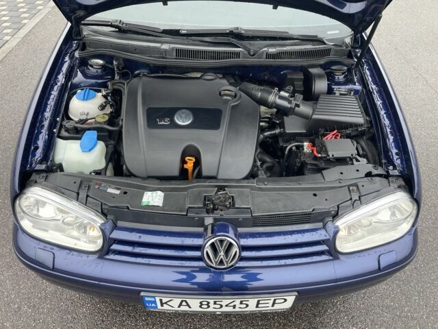 Синий Фольксваген Гольф, объемом двигателя 1.6 л и пробегом 218 тыс. км за 5100 $, фото 21 на Automoto.ua