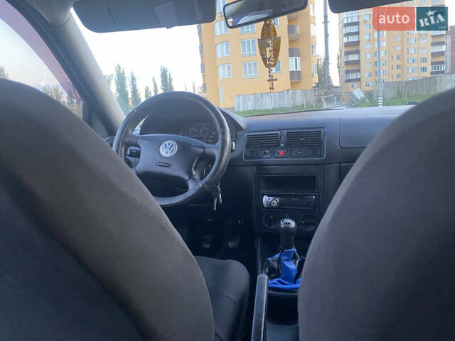 Синий Фольксваген Гольф, объемом двигателя 1.39 л и пробегом 241 тыс. км за 3900 $, фото 22 на Automoto.ua