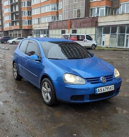 Синий Фольксваген Гольф, объемом двигателя 1.6 л и пробегом 320 тыс. км за 5600 $, фото 6 на Automoto.ua