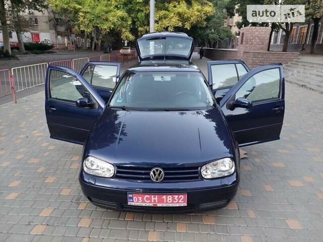 Синий Фольксваген Гольф, объемом двигателя 1.6 л и пробегом 167 тыс. км за 5777 $, фото 11 на Automoto.ua