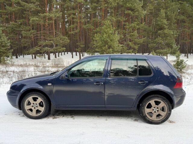 Синий Фольксваген Гольф, объемом двигателя 1.9 л и пробегом 220 тыс. км за 3950 $, фото 5 на Automoto.ua