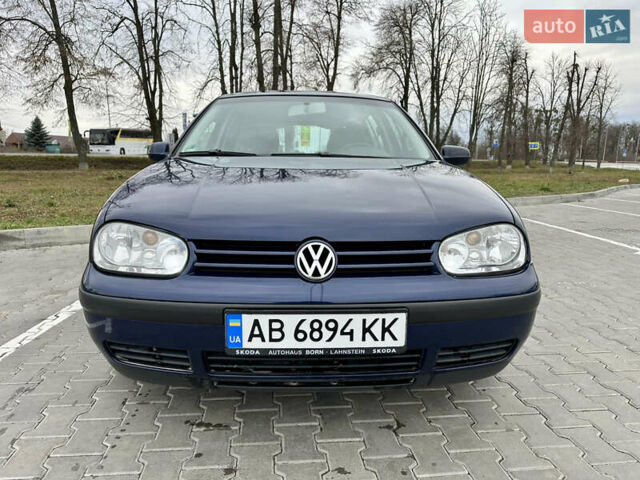 Синий Фольксваген Гольф, объемом двигателя 1.6 л и пробегом 190 тыс. км за 4300 $, фото 3 на Automoto.ua