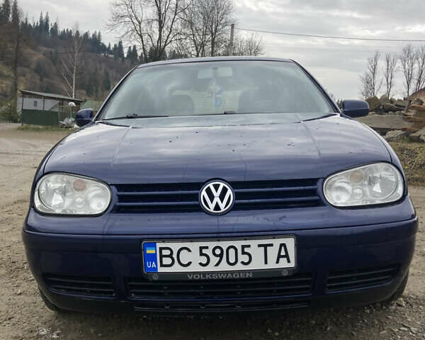 Синий Фольксваген Гольф, объемом двигателя 1.6 л и пробегом 250 тыс. км за 3500 $, фото 6 на Automoto.ua