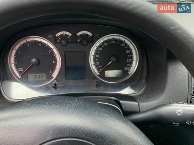 Синій Фольксваген Гольф, об'ємом двигуна 1.39 л та пробігом 273 тис. км за 2950 $, фото 8 на Automoto.ua