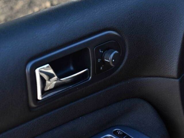 Синий Фольксваген Гольф, объемом двигателя 1.4 л и пробегом 232 тыс. км за 4750 $, фото 8 на Automoto.ua