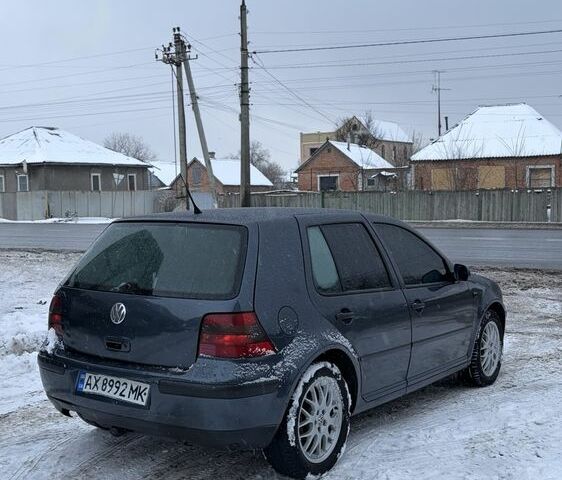 Синій Фольксваген Гольф, об'ємом двигуна 1.4 л та пробігом 300 тис. км за 2950 $, фото 5 на Automoto.ua