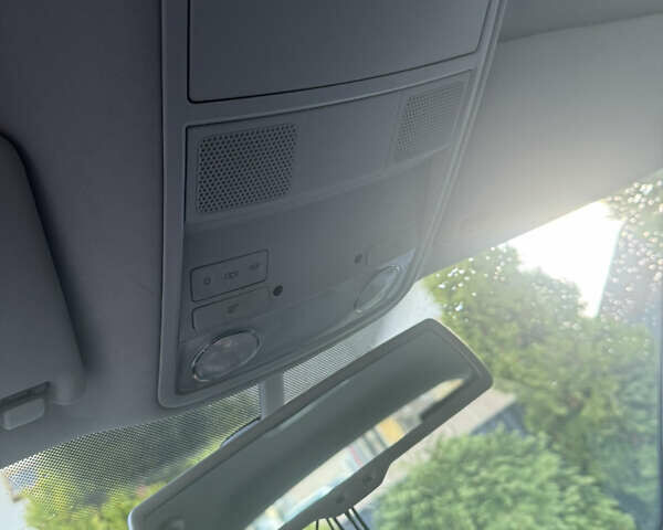 Синий Фольксваген Гольф, объемом двигателя 1.6 л и пробегом 210 тыс. км за 5099 $, фото 14 на Automoto.ua