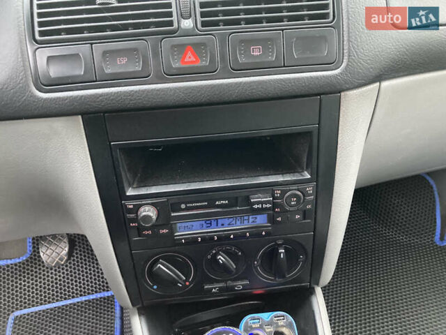 Синій Фольксваген Гольф, об'ємом двигуна 1.39 л та пробігом 204 тис. км за 4399 $, фото 29 на Automoto.ua