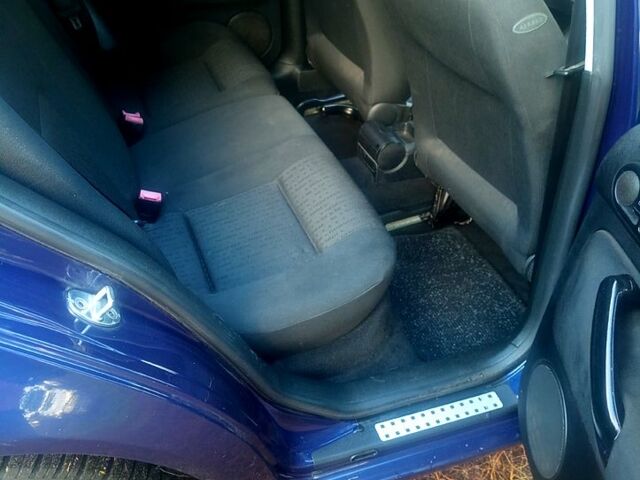 Синий Фольксваген Гольф, объемом двигателя 1.4 л и пробегом 195 тыс. км за 4500 $, фото 5 на Automoto.ua