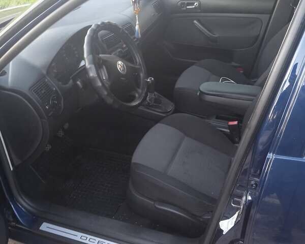 Синій Фольксваген Гольф, об'ємом двигуна 1.4 л та пробігом 229 тис. км за 4600 $, фото 5 на Automoto.ua