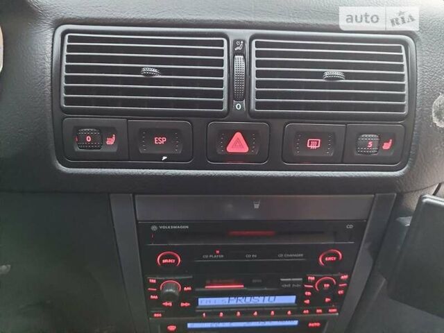 Синий Фольксваген Гольф, объемом двигателя 1.6 л и пробегом 167 тыс. км за 5777 $, фото 60 на Automoto.ua