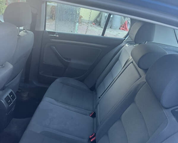 Синий Фольксваген Гольф, объемом двигателя 1.6 л и пробегом 210 тыс. км за 5099 $, фото 15 на Automoto.ua