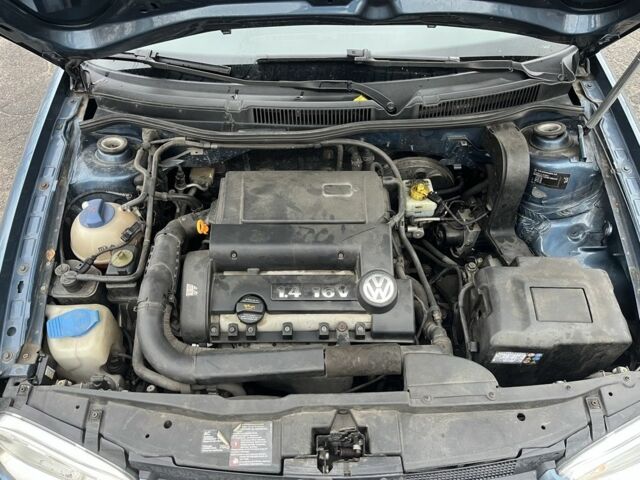 Синий Фольксваген Гольф, объемом двигателя 1.4 л и пробегом 274 тыс. км за 4900 $, фото 4 на Automoto.ua