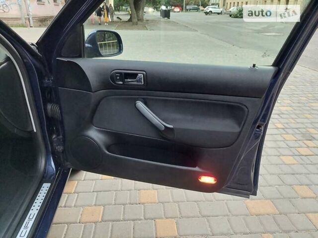 Синий Фольксваген Гольф, объемом двигателя 1.6 л и пробегом 167 тыс. км за 5777 $, фото 42 на Automoto.ua