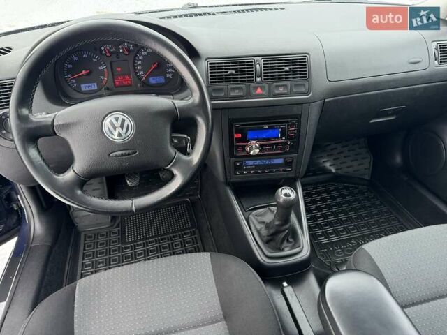 Синий Фольксваген Гольф, объемом двигателя 1.6 л и пробегом 182 тыс. км за 4999 $, фото 13 на Automoto.ua
