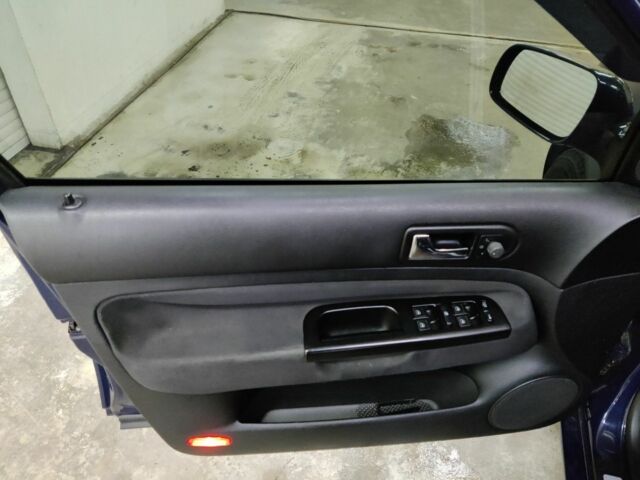 Синій Фольксваген Гольф, об'ємом двигуна 1.6 л та пробігом 276 тис. км за 4500 $, фото 6 на Automoto.ua