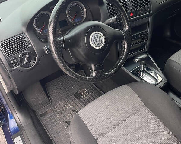 Синий Фольксваген Гольф, объемом двигателя 1.6 л и пробегом 218 тыс. км за 5100 $, фото 15 на Automoto.ua