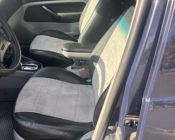 Синій Фольксваген Гольф, об'ємом двигуна 1.6 л та пробігом 257 тис. км за 4999 $, фото 21 на Automoto.ua