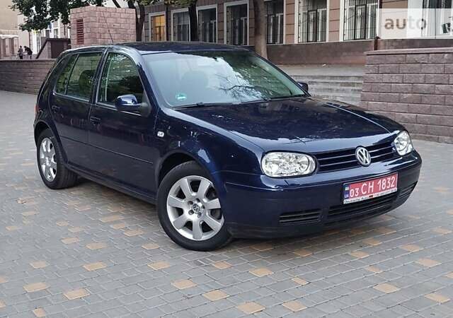 Синий Фольксваген Гольф, объемом двигателя 1.6 л и пробегом 167 тыс. км за 5777 $, фото 2 на Automoto.ua