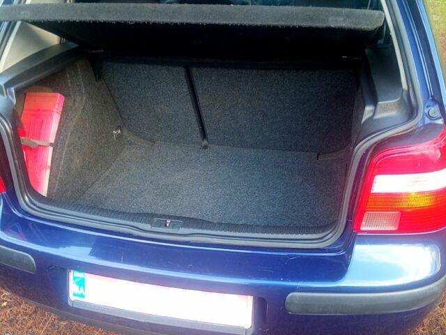 Синий Фольксваген Гольф, объемом двигателя 1.4 л и пробегом 195 тыс. км за 4500 $, фото 6 на Automoto.ua