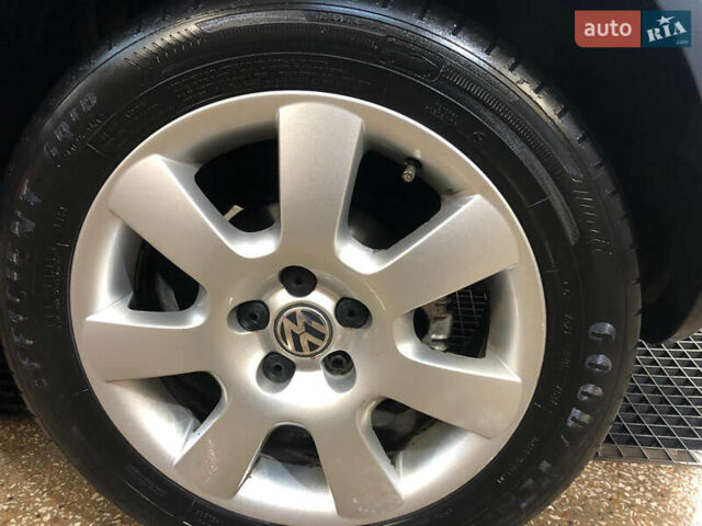 Синий Фольксваген Гольф, объемом двигателя 1.6 л и пробегом 230 тыс. км за 5000 $, фото 29 на Automoto.ua