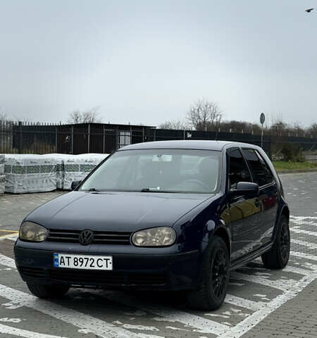 Синий Фольксваген Гольф, объемом двигателя 1.39 л и пробегом 366 тыс. км за 3800 $, фото 10 на Automoto.ua