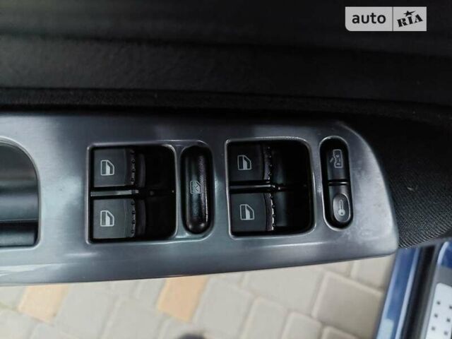 Синий Фольксваген Гольф, объемом двигателя 1.6 л и пробегом 167 тыс. км за 5777 $, фото 49 на Automoto.ua