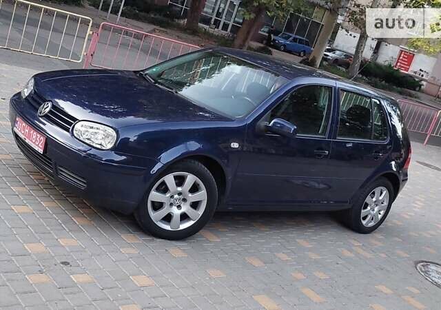 Синий Фольксваген Гольф, объемом двигателя 1.6 л и пробегом 167 тыс. км за 5777 $, фото 5 на Automoto.ua