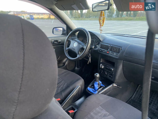 Синий Фольксваген Гольф, объемом двигателя 1.39 л и пробегом 241 тыс. км за 3900 $, фото 19 на Automoto.ua