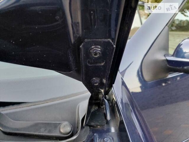 Синий Фольксваген Гольф, объемом двигателя 1.6 л и пробегом 167 тыс. км за 5777 $, фото 65 на Automoto.ua